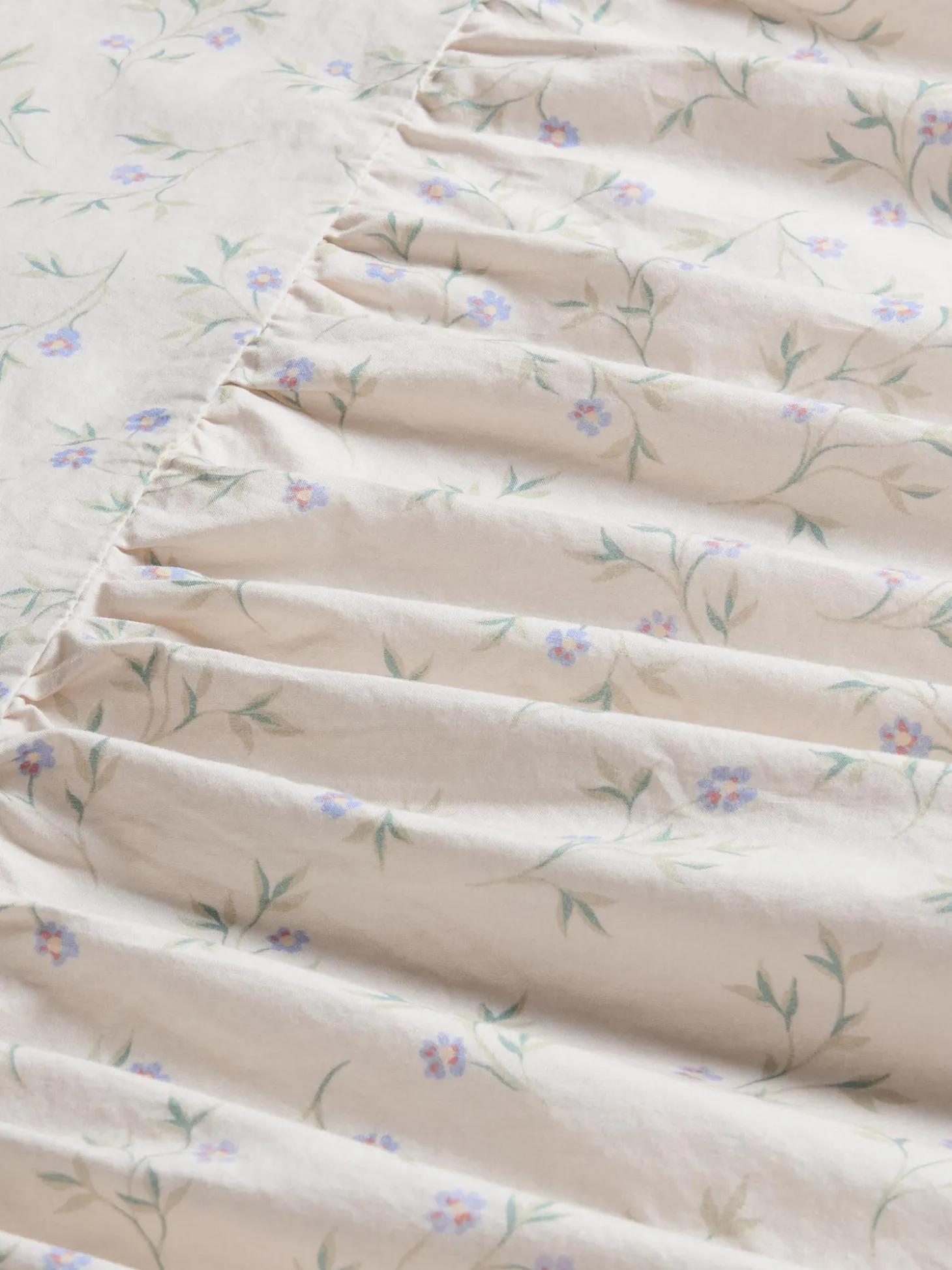 Cream Spring Sprig Cotton Valance