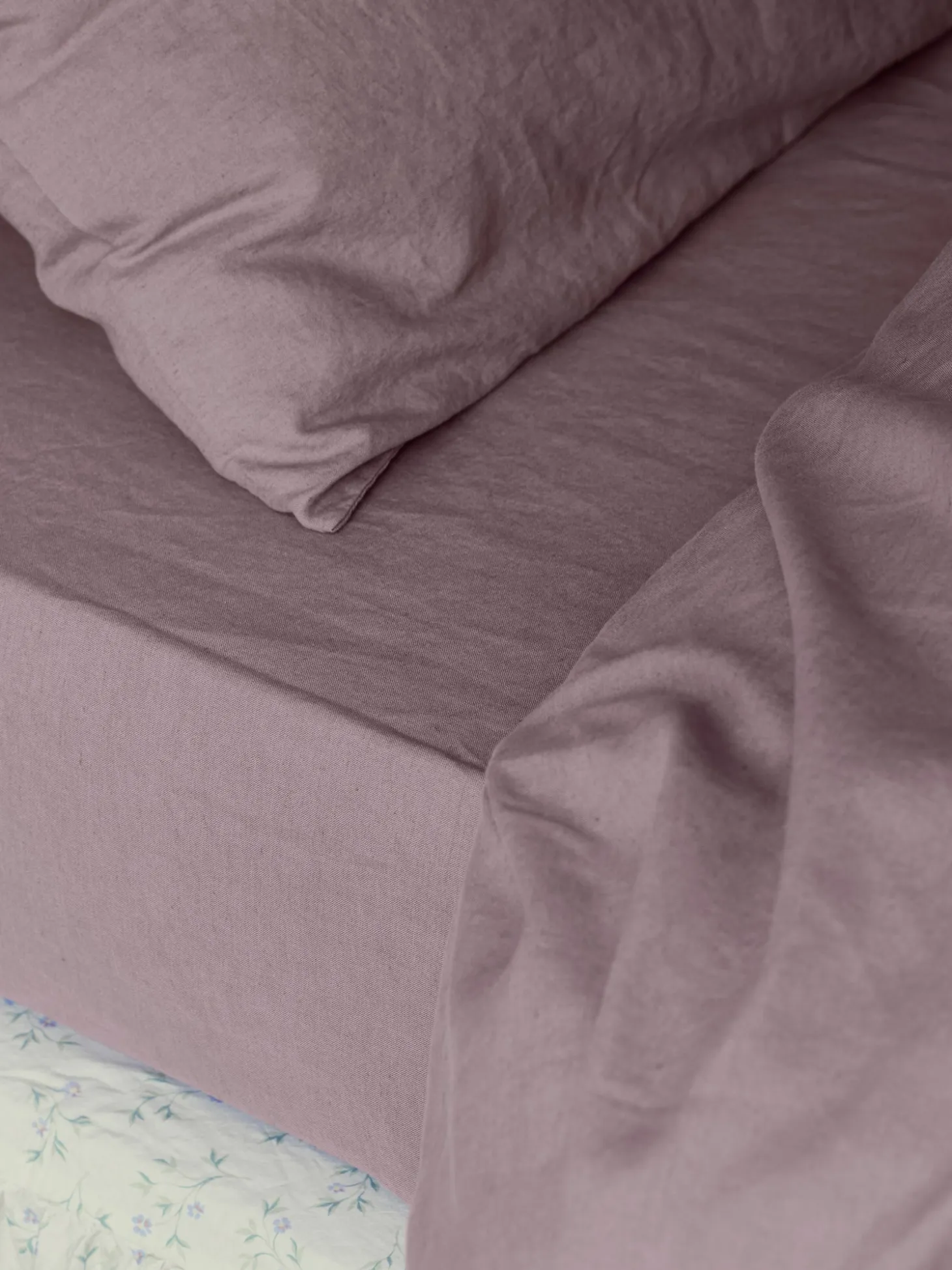 Elderberry Linen Blend Fitted Sheet