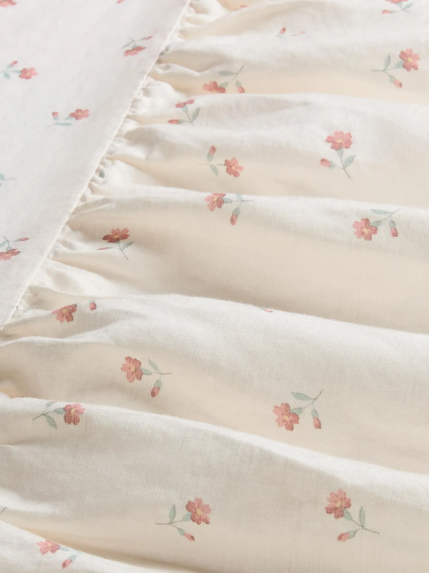 Pearl Posy Bud Linen Blend Bed Skirt
