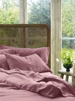Raspberry 100% Linen Pillowcases (Pair)