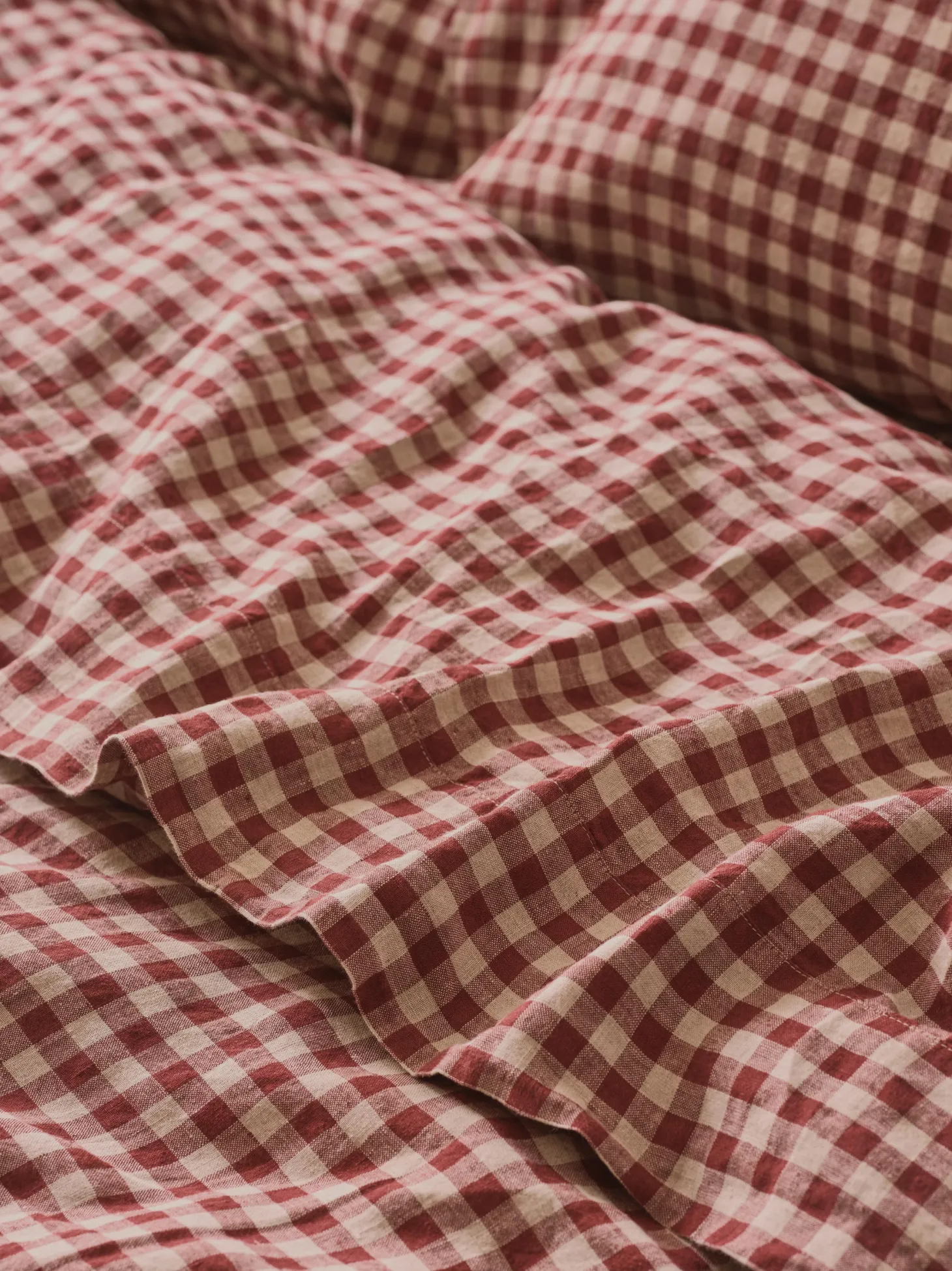Rhubarb Gingham 100% Linen Flat Sheet