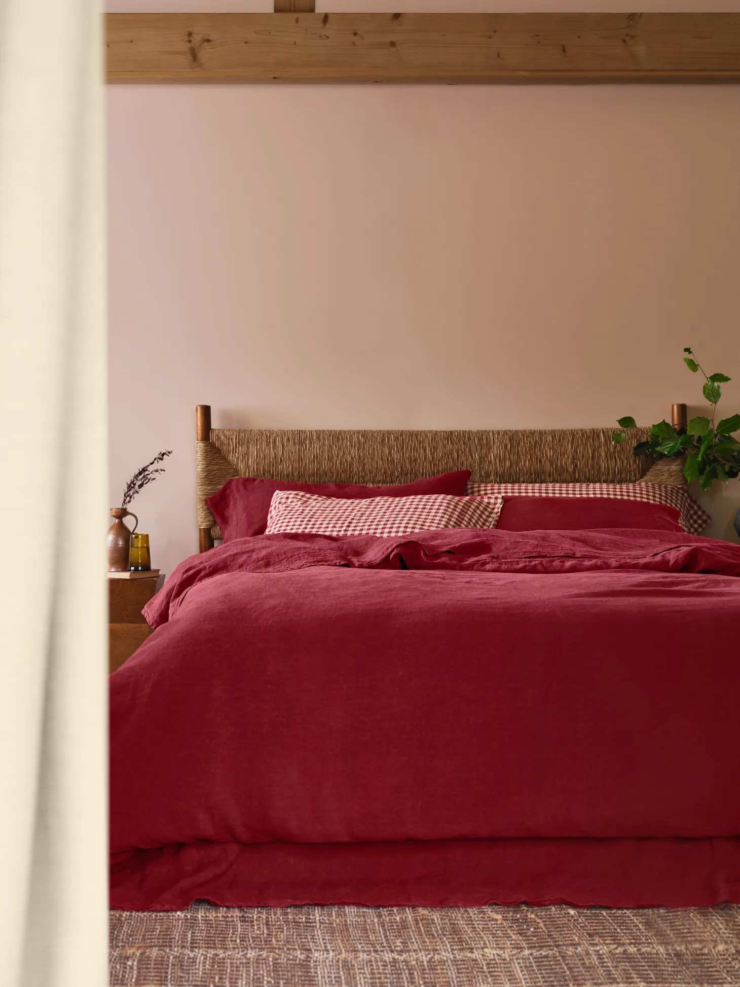 Rhubarb 100% Linen Duvet Cover